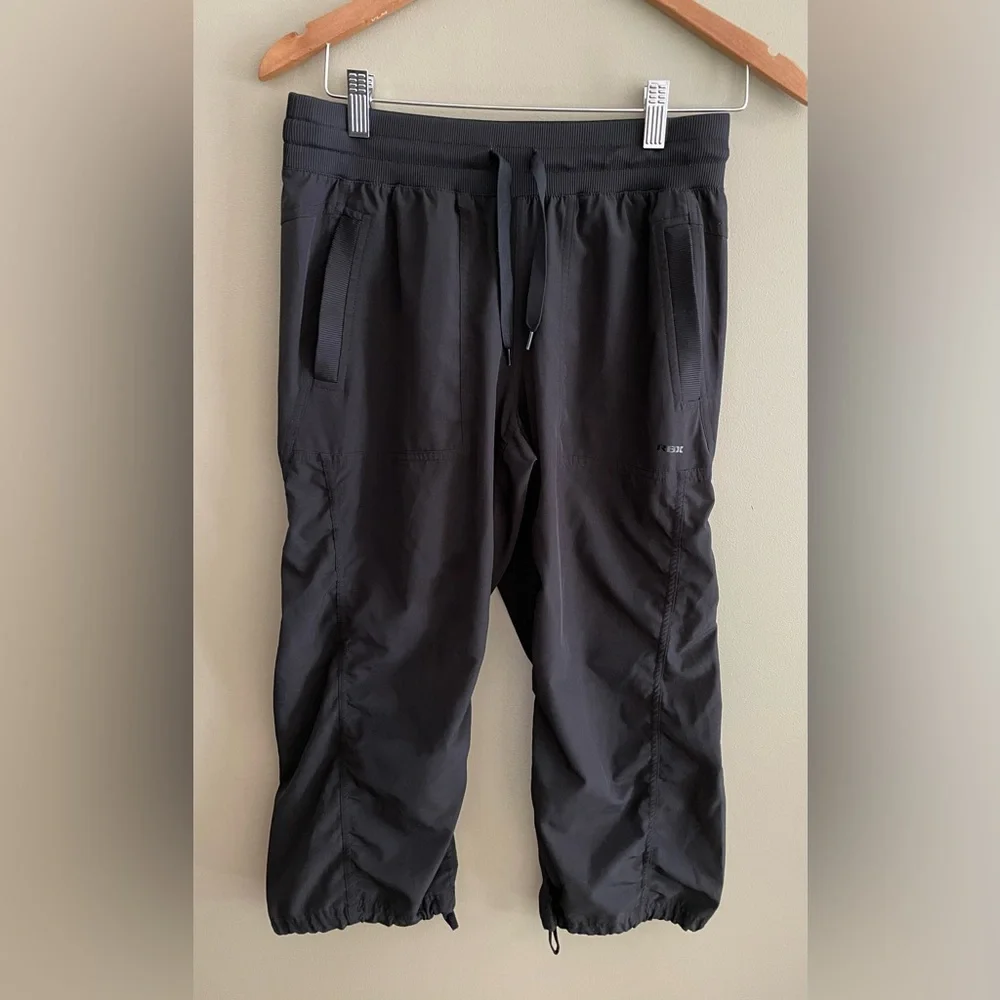 RBX: Black Athletic Capri Pants